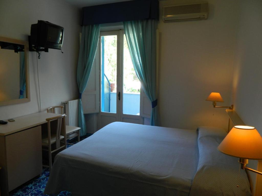 Hotel Villa Hermosa Ischia Zewnętrze zdjęcie